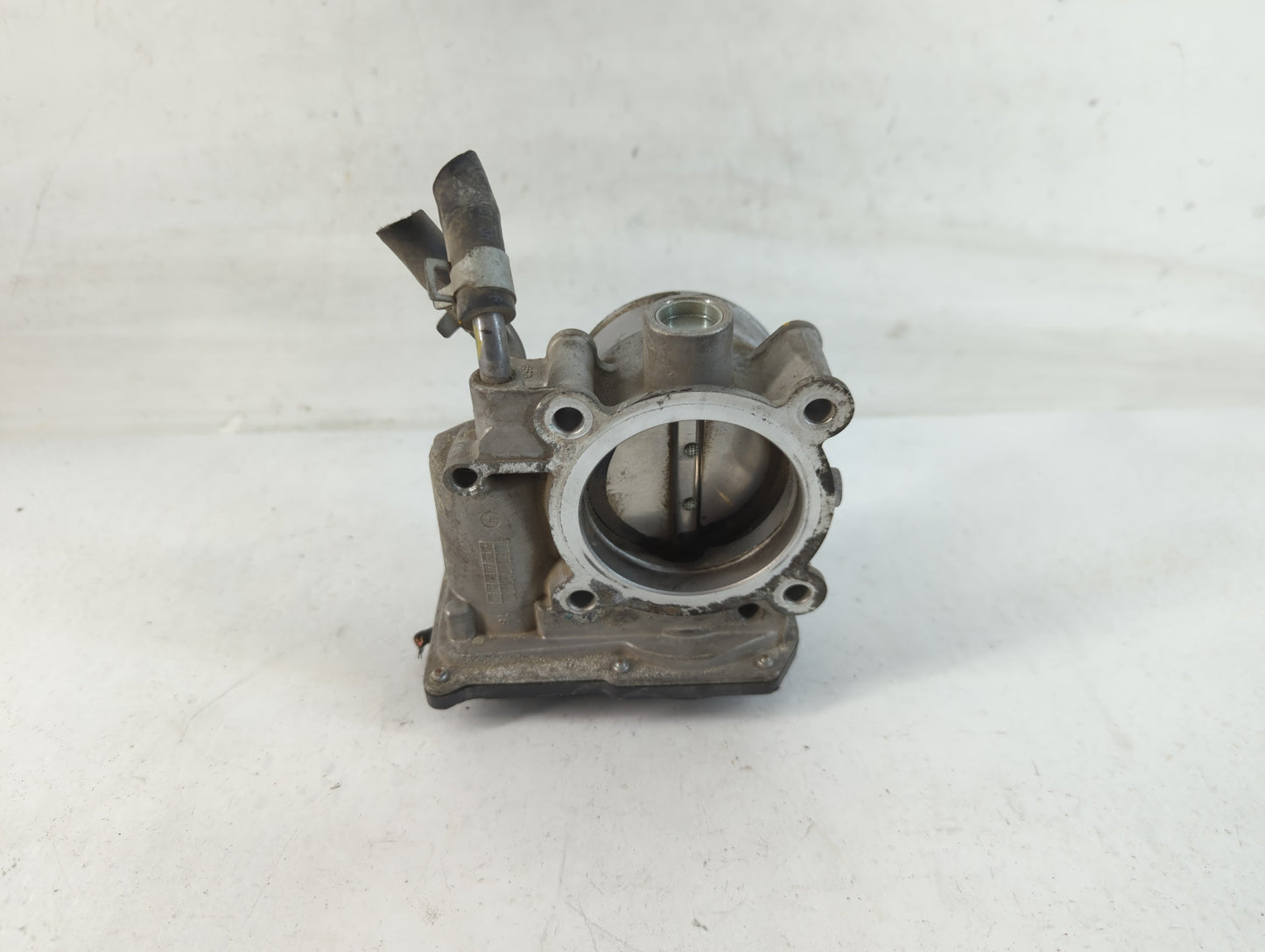 2011-2020 Hyundai Elantra Throttle Body P/N:35100-2E000 Fits Fits 2011 2012 2013 2014 2015 2016 2017 2018 2019 2020 2021 OEM