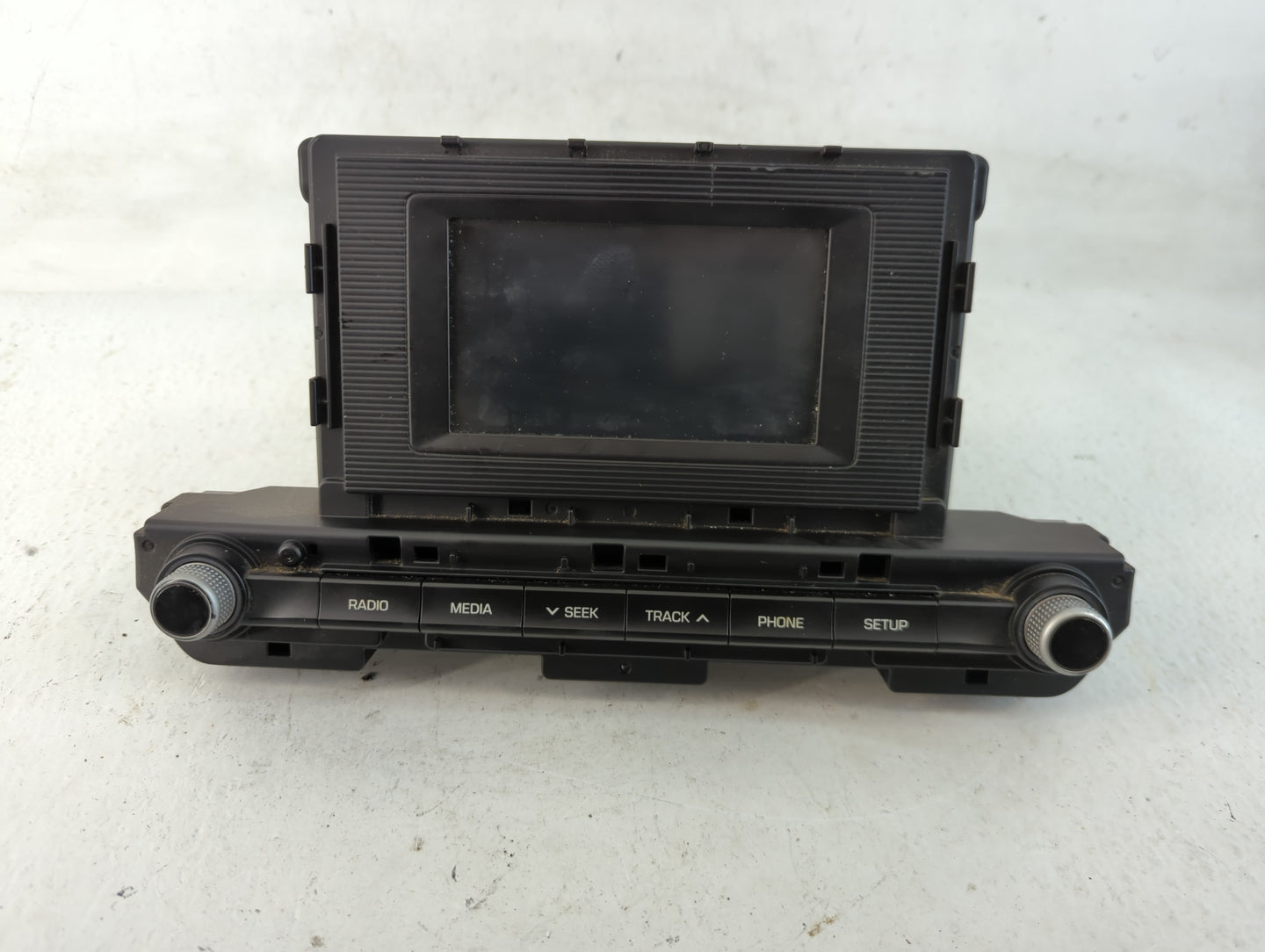 2019-2020 Hyundai Elantra Radio AM FM Cd Player Receiver Replacement P/N:96180-F2UA0SSH Fits Fits 2019 2020 OEM Used Auto Pa