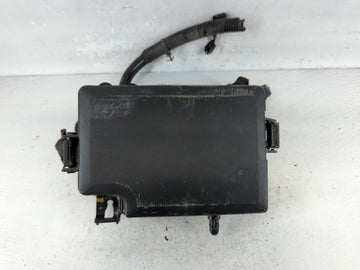 2019-2020 Hyundai Elantra Fusebox Fuse Box Panel Relay Module P/N:91956-F2025 Fits Fits 2019 2020 OEM Used Auto Parts - Oemu