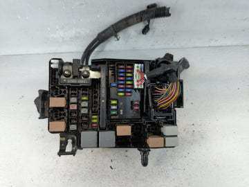 2019-2020 Hyundai Elantra Fusebox Fuse Box Panel Relay Module P/N:91956-F2025 Fits Fits 2019 2020 OEM Used Auto Parts