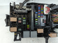 2019-2020 Hyundai Elantra Fusebox Fuse Box Panel Relay Module P/N:91956-F2025 Fits Fits 2019 2020 OEM Used Auto Parts - Oemu