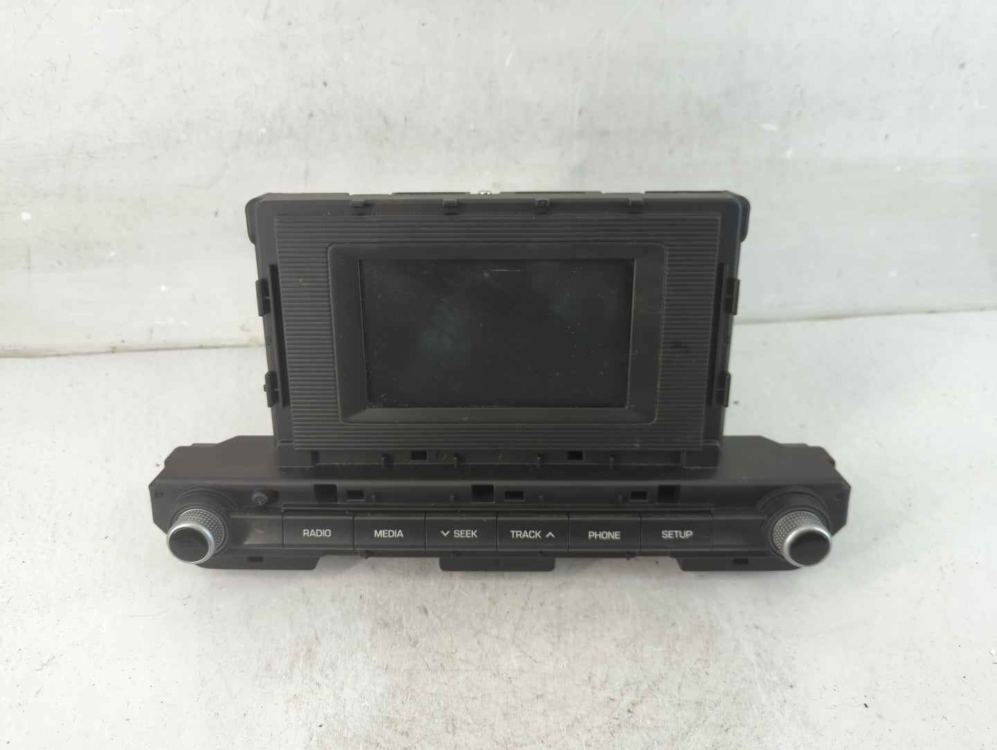 2019-2020 Hyundai Elantra Radio AM FM Cd Player Receiver Replacement P/N:96180-F2UA0SSH Fits Fits 2019 2020 OEM Used Auto Pa