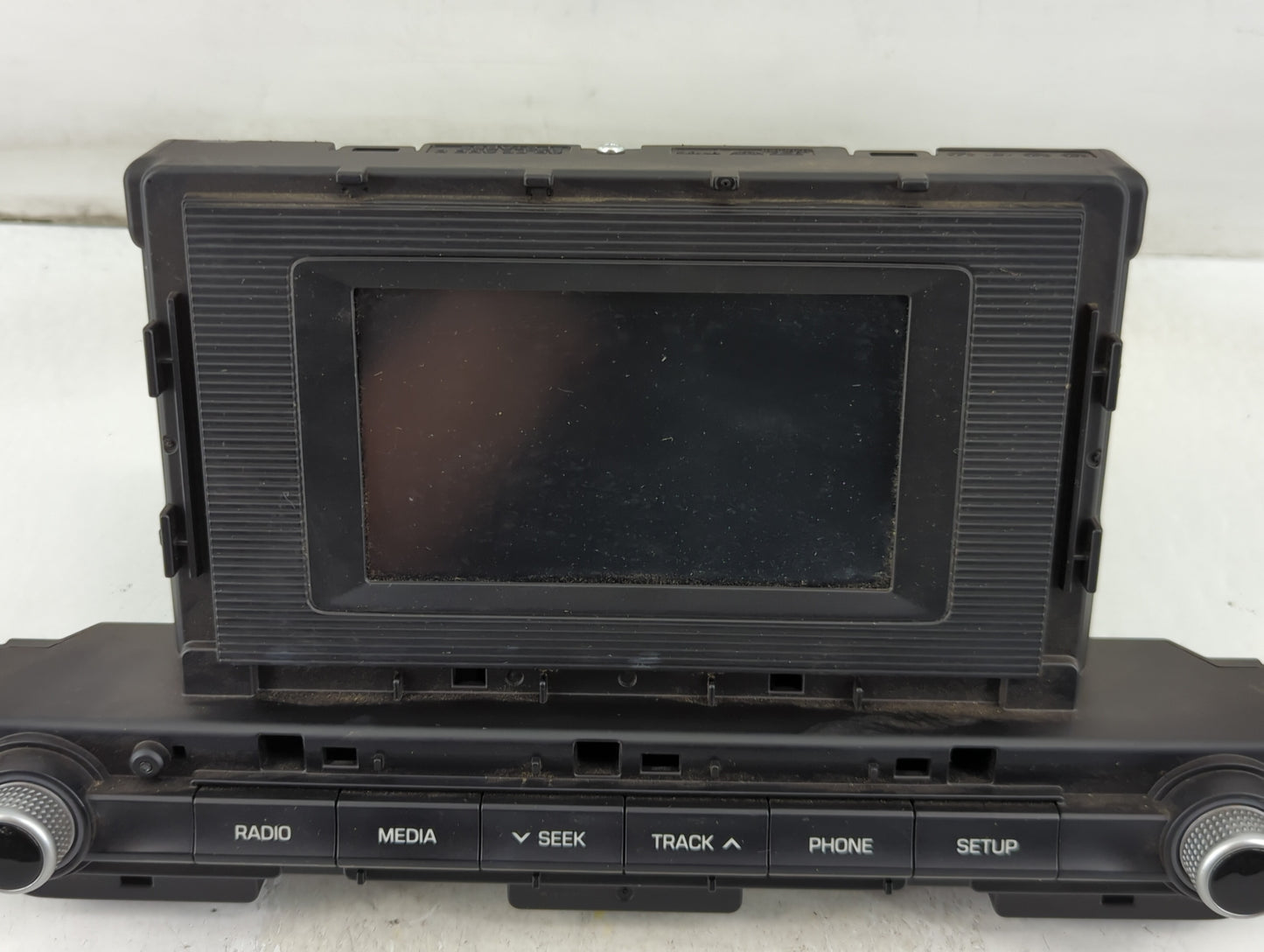 2019-2020 Hyundai Elantra Radio AM FM Cd Player Receiver Replacement P/N:96180-F2UA0SSH Fits Fits 2019 2020 OEM Used Auto Pa