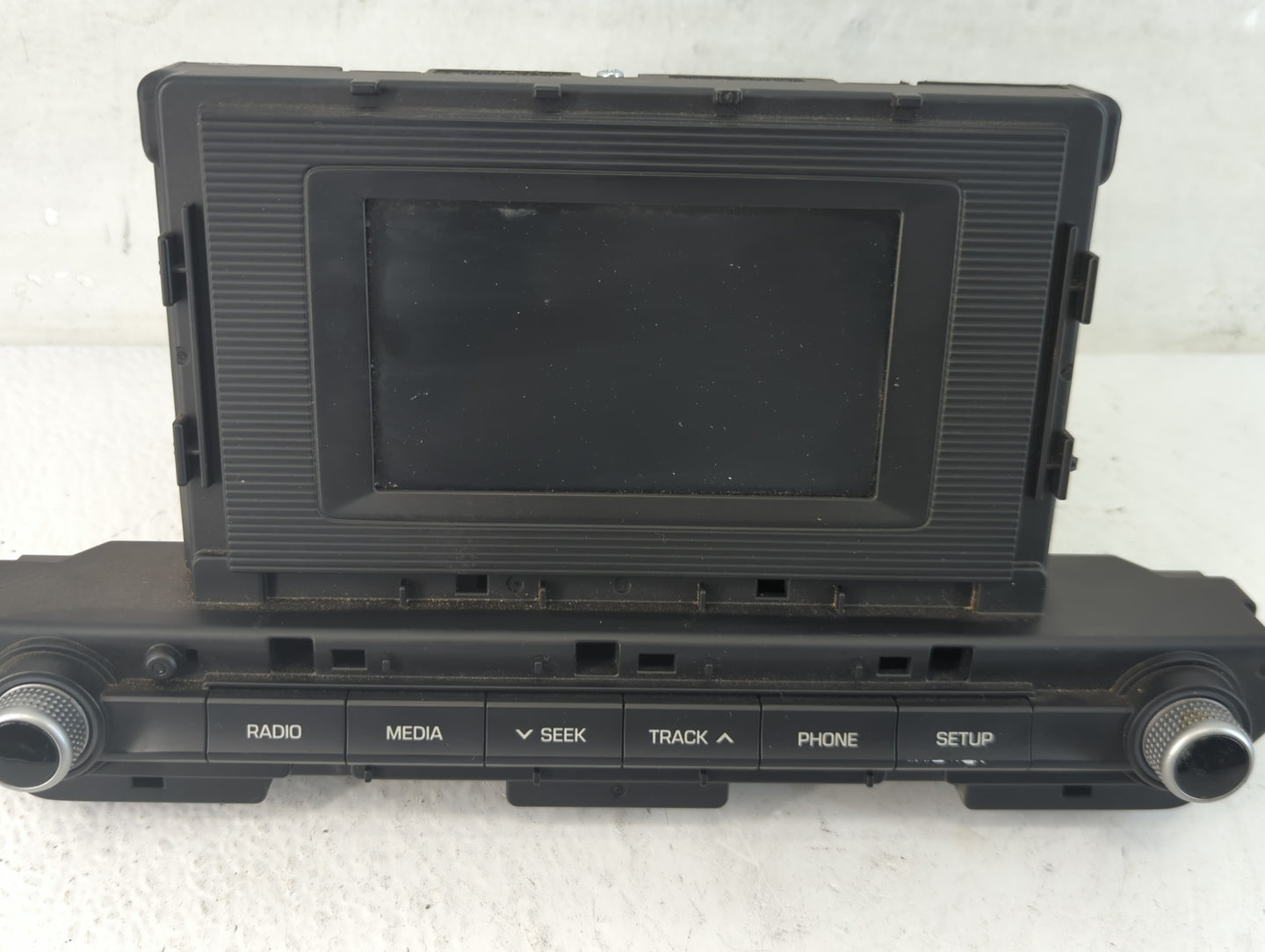 2019-2020 Hyundai Elantra Radio AM FM Cd Player Receiver Replacement P/N:96180-F2UA0SSH Fits Fits 2019 2020 OEM Used Auto Pa