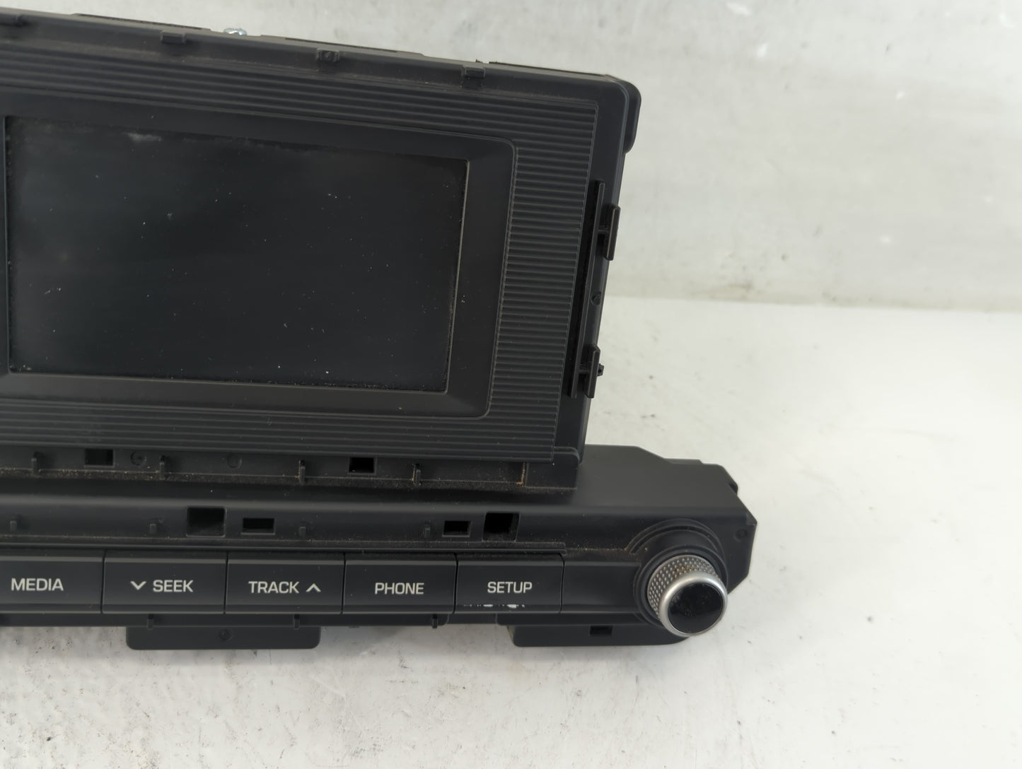 2019-2020 Hyundai Elantra Radio AM FM Cd Player Receiver Replacement P/N:96180-F2UA0SSH Fits Fits 2019 2020 OEM Used Auto Pa