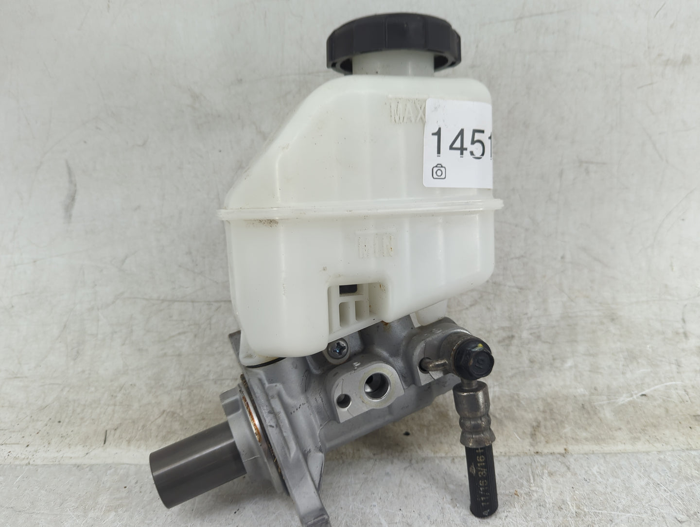 2019 Hyundai Genesis Brake Master Cylinder - Oemusedautoparts1.com