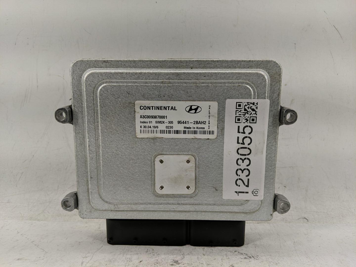 2017-2019 Hyundai Ioniq Transmission Control Module Tcu Tcm 95441-2bah2 - Oemusedautoparts1.com
