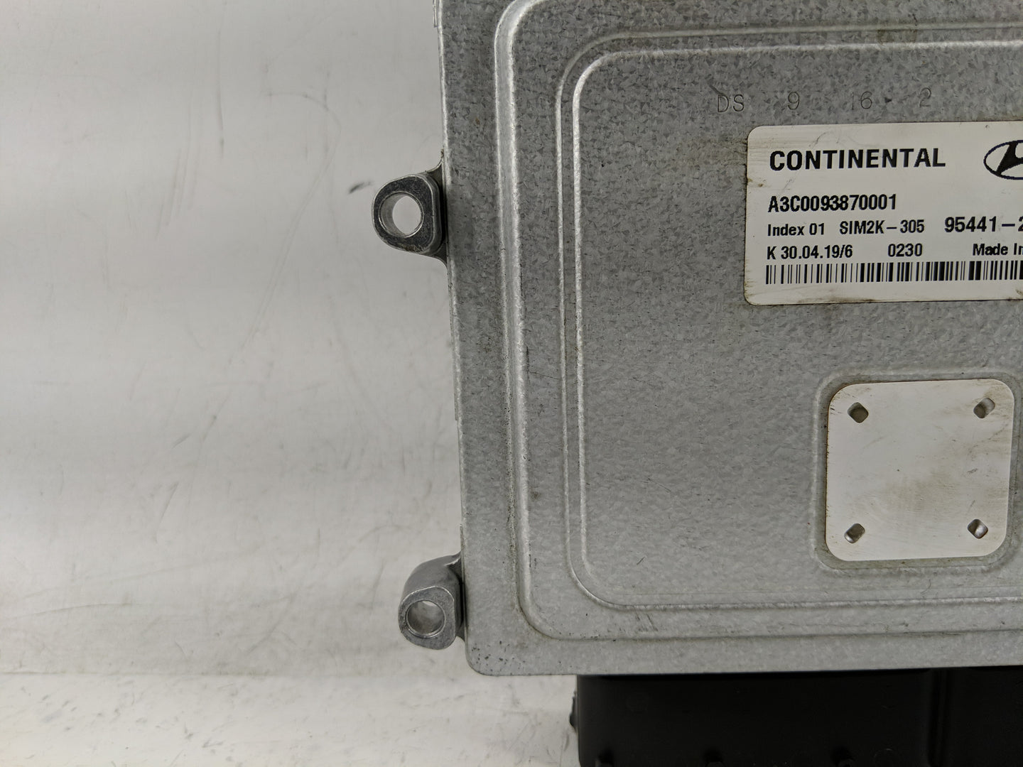 2017-2019 Hyundai Ioniq Transmission Control Module Tcu Tcm 95441-2bah2 - Oemusedautoparts1.com