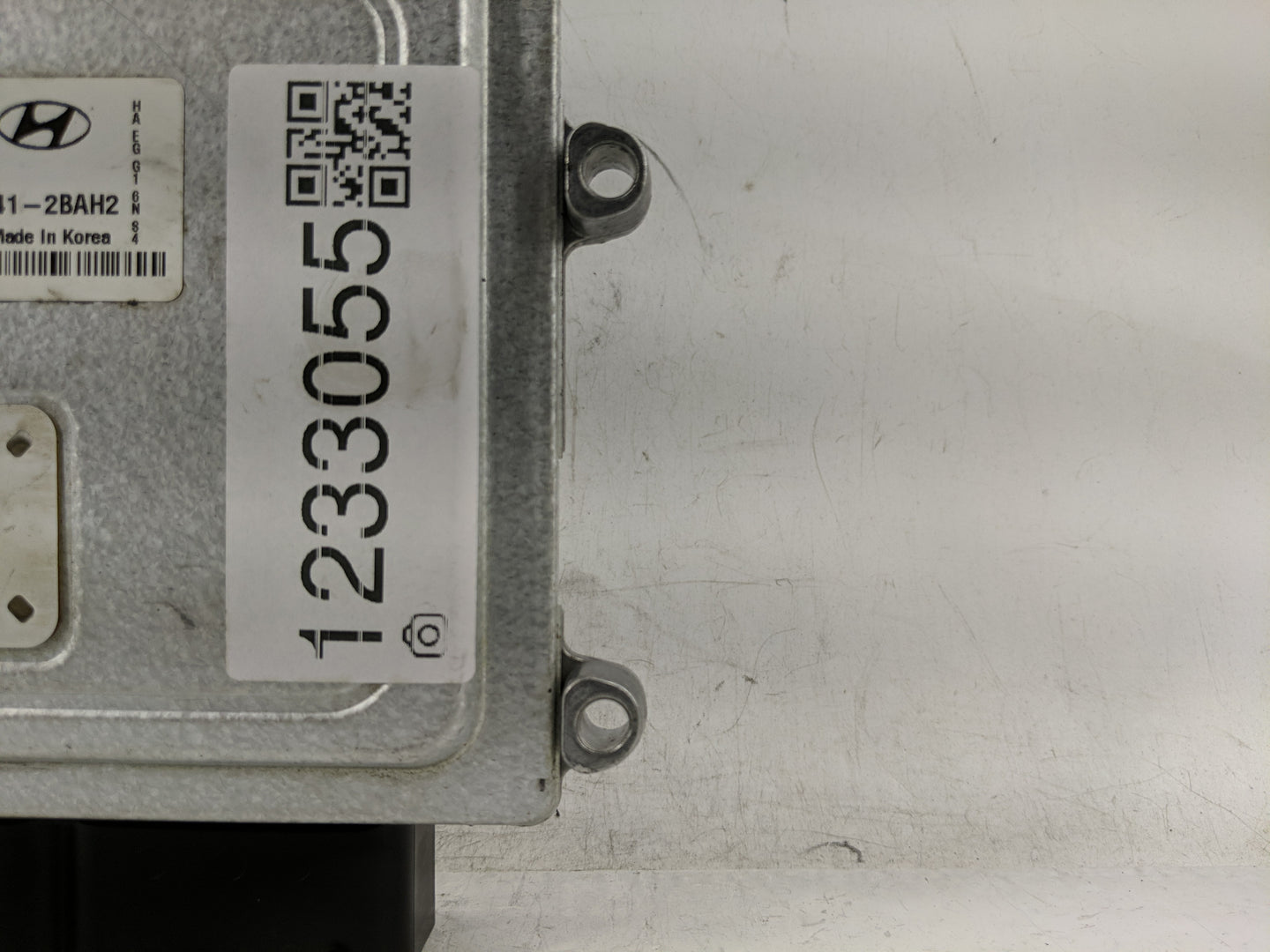 2017-2019 Hyundai Ioniq Transmission Control Module Tcu Tcm 95441-2bah2 - Oemusedautoparts1.com
