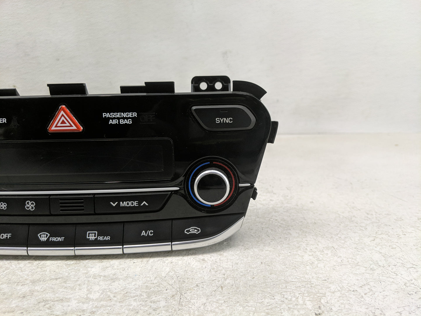 2017-2019 Hyundai Ioniq Climate Control Module Temperature AC/Heater Replacement P/N:97250-G2070WMP Fits Fits 2017 2018 2019