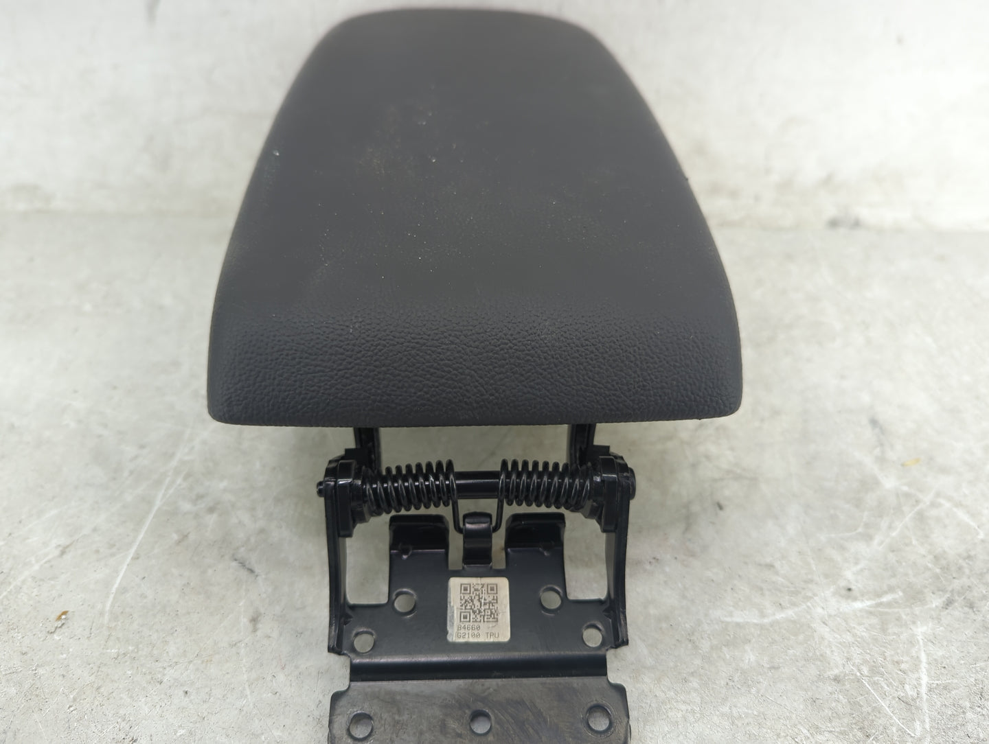 2019 Hyundai Ioniq Center Console Armrest Cover Lid Fits OEM Used Auto Parts - Oemusedautoparts1.com