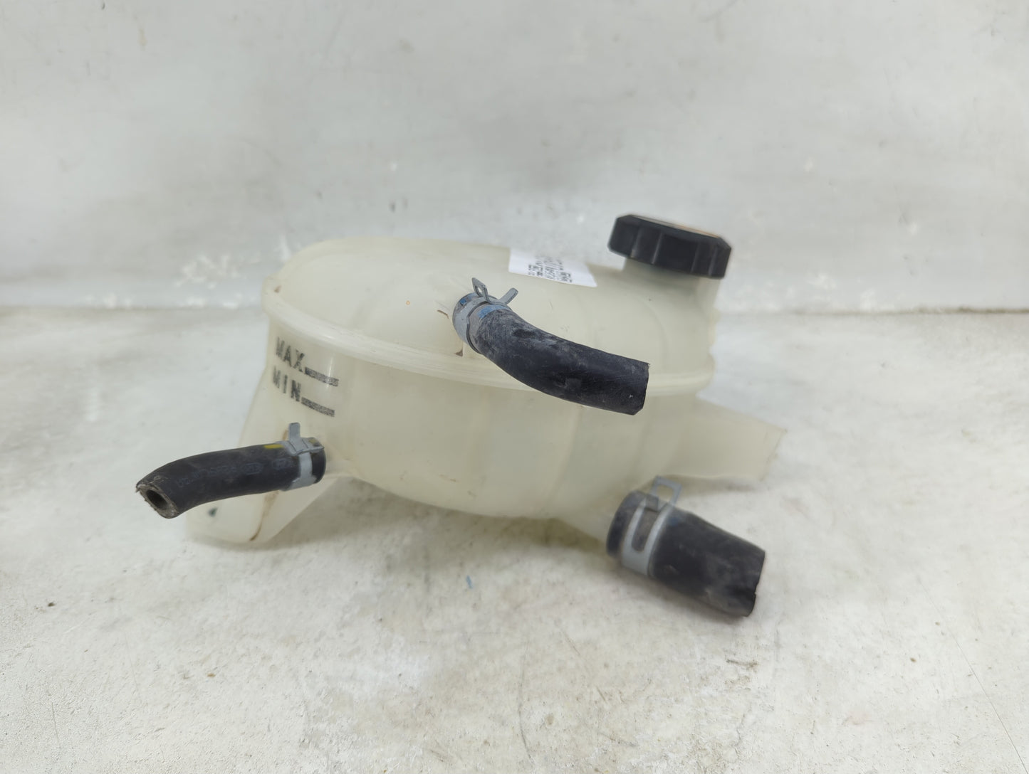 2017-2019 Hyundai Ioniq Radiator Coolant Overflow Expansion Tank Bottle - Oemusedautoparts1.com