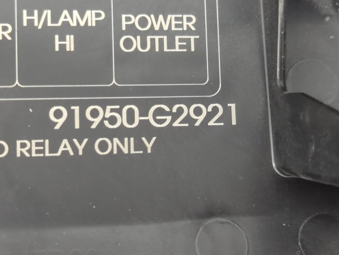 2019 Hyundai Ioniq Fusebox Fuse Box Panel Relay Module P/N:91950-G2921 18980-09620, 18980-09630, 18980-09610 Fits OEM Used A