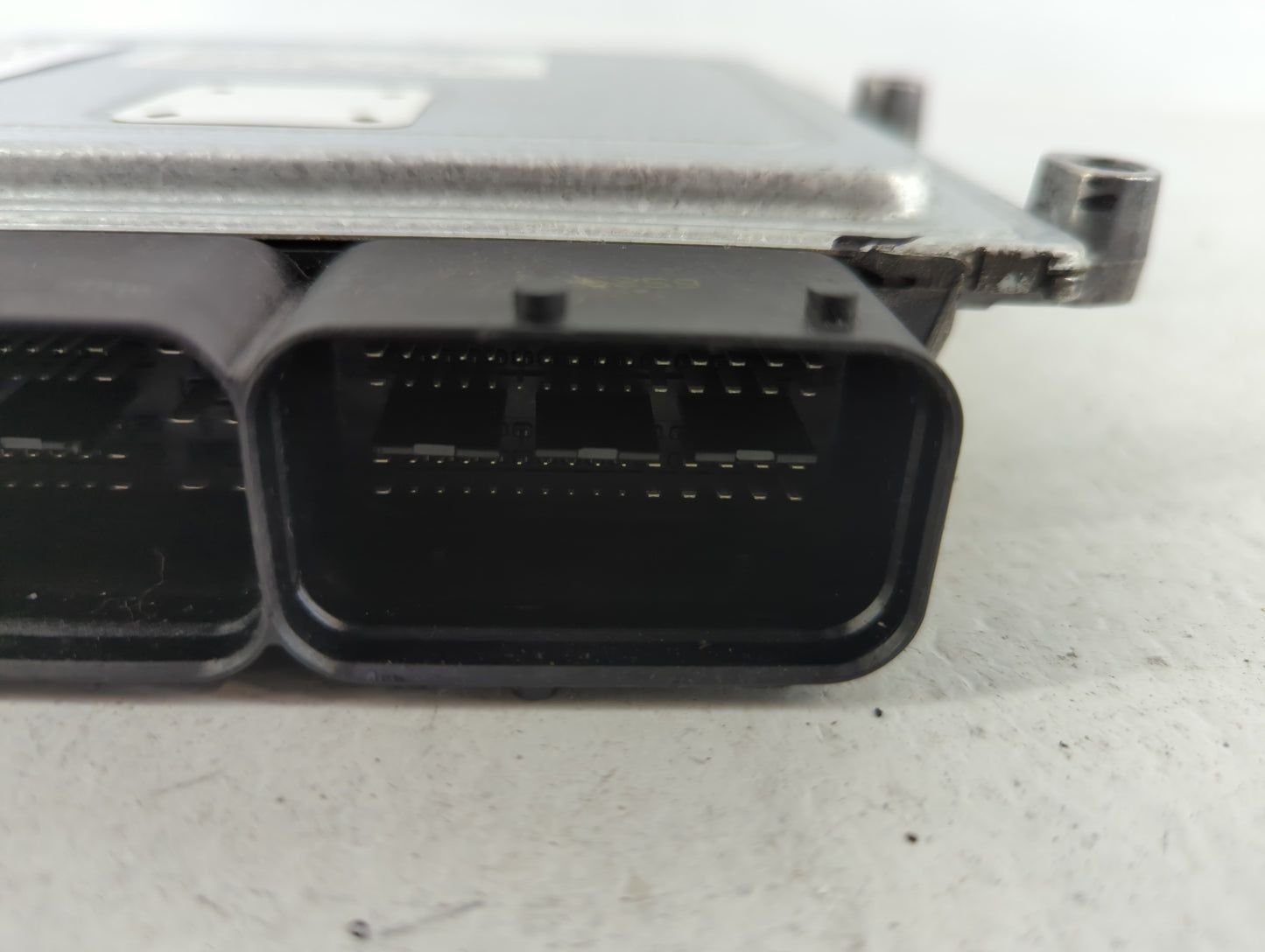 2017-2020 Hyundai Ioniq PCM Engine Control Computer ECU ECM PCU OEM P/N:39101-03HM4 39110-03HM4 Fits Fits 2017 2018 2019 202