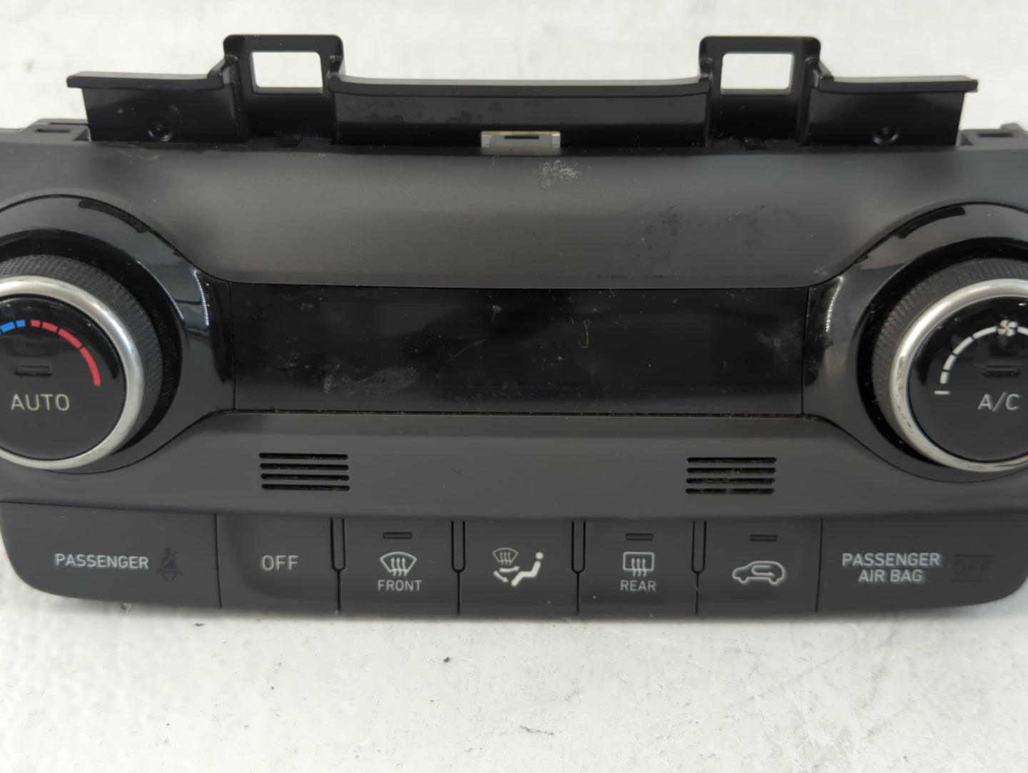 2018-2021 Hyundai Kona Climate Control Module Temperature AC/Heater Replacement P/N:C20036-7890 Fits Fits 2018 2019 2020 202