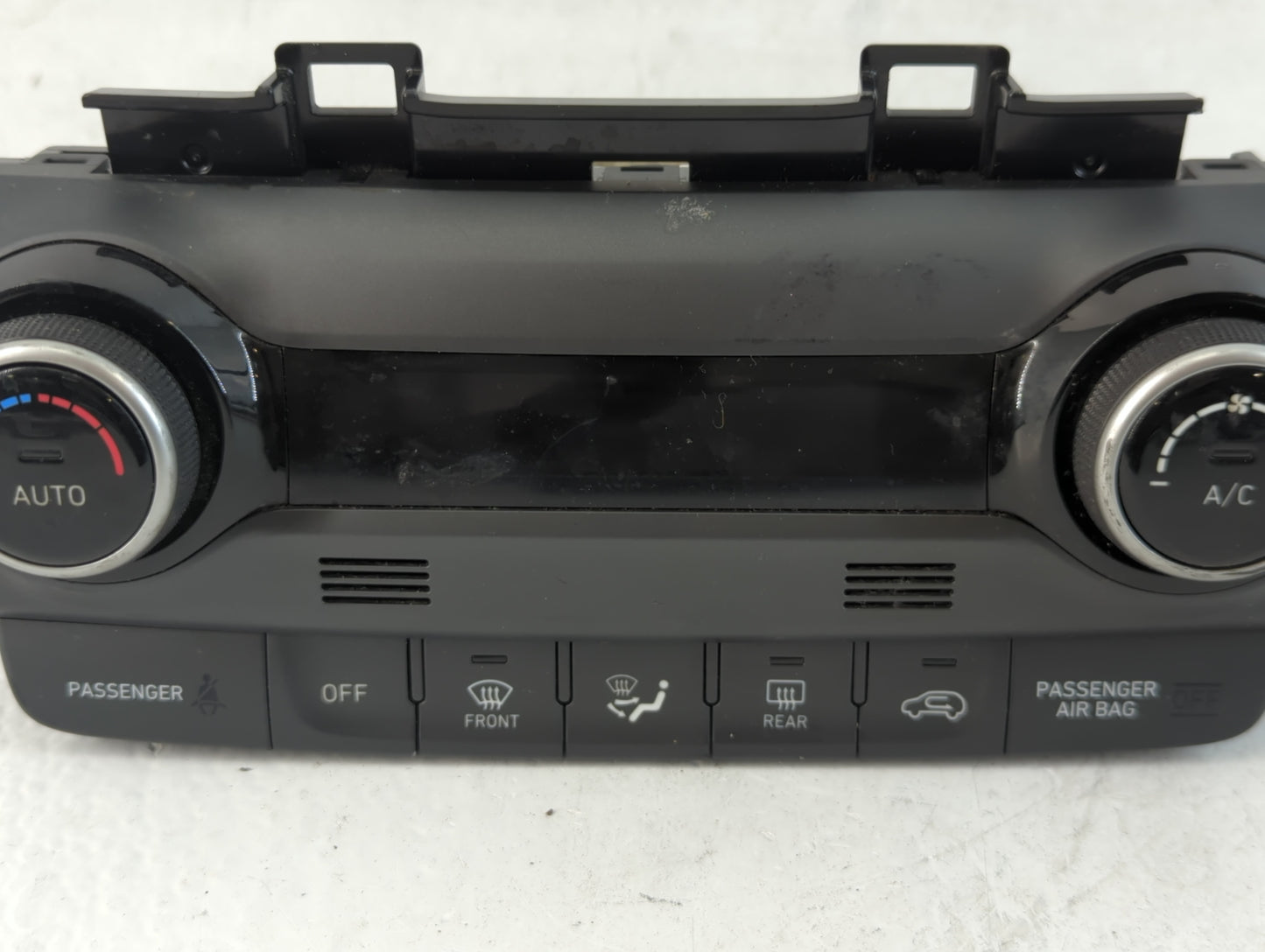 2018-2021 Hyundai Kona Climate Control Module Temperature AC/Heater Replacement P/N:C20036-7890 Fits Fits 2018 2019 2020 202