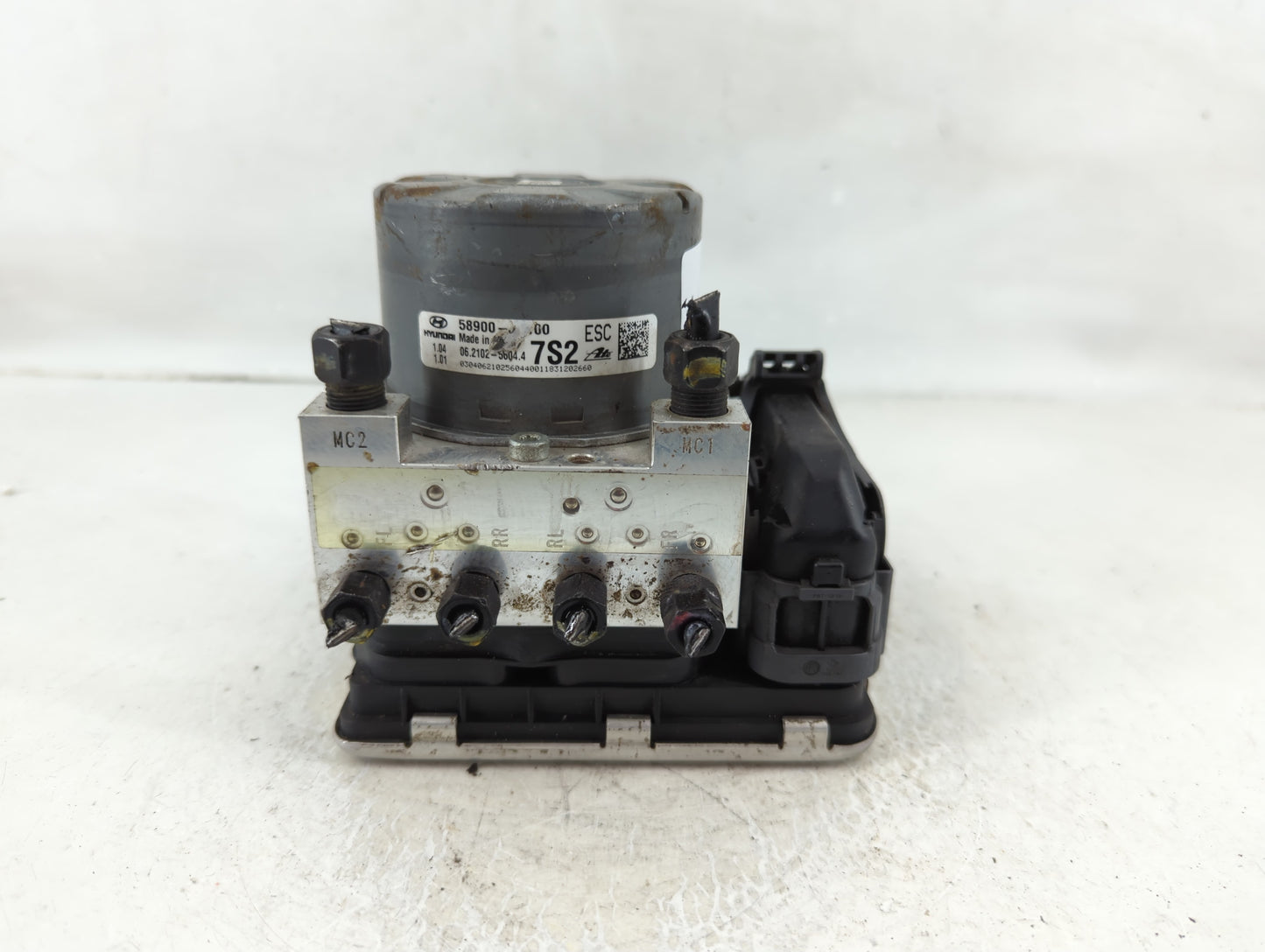 2018-2020 Hyundai Kona ABS Pump Control Module Replacement Fits Fits 2018 2019 2020 OEM Used Auto Parts - Oemusedautoparts1.