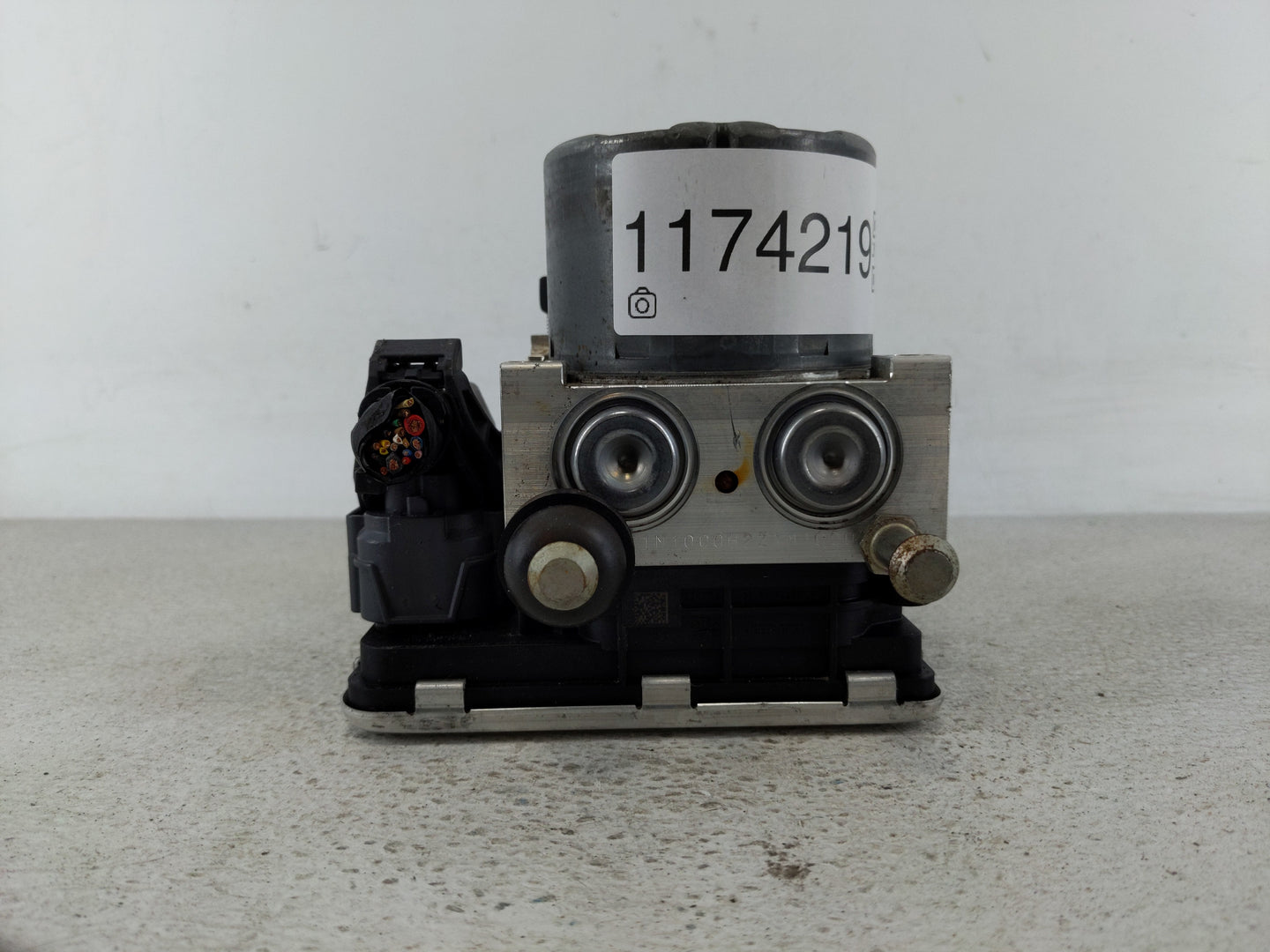 2018-2021 Hyundai Kona ABS Pump Control Module Replacement P/N:58900-J9100 Fits Fits 2018 2019 2020 2021 OEM Used Auto Parts