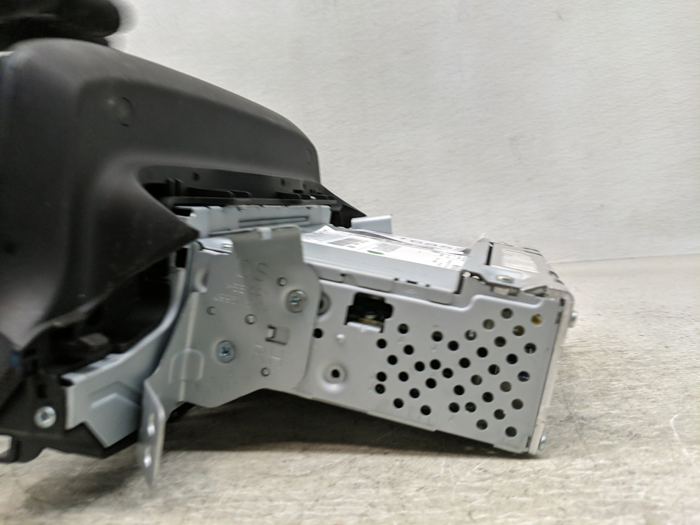 2018-2021 Hyundai Kona Radio AM FM Cd Player Receiver Replacement P/N:96160-J9110TMT Fits Fits 2018 2019 2020 2021 OEM Used 