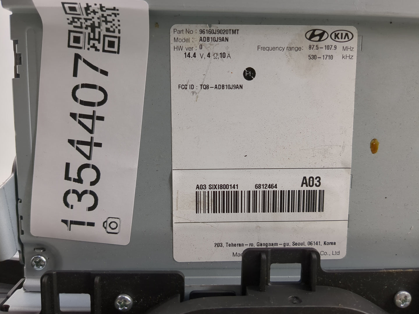 2018-2021 Hyundai Kona Radio AM FM Cd Player Receiver Replacement P/N:96160J9020TMT Fits Fits 2018 2019 2020 2021 OEM Used A