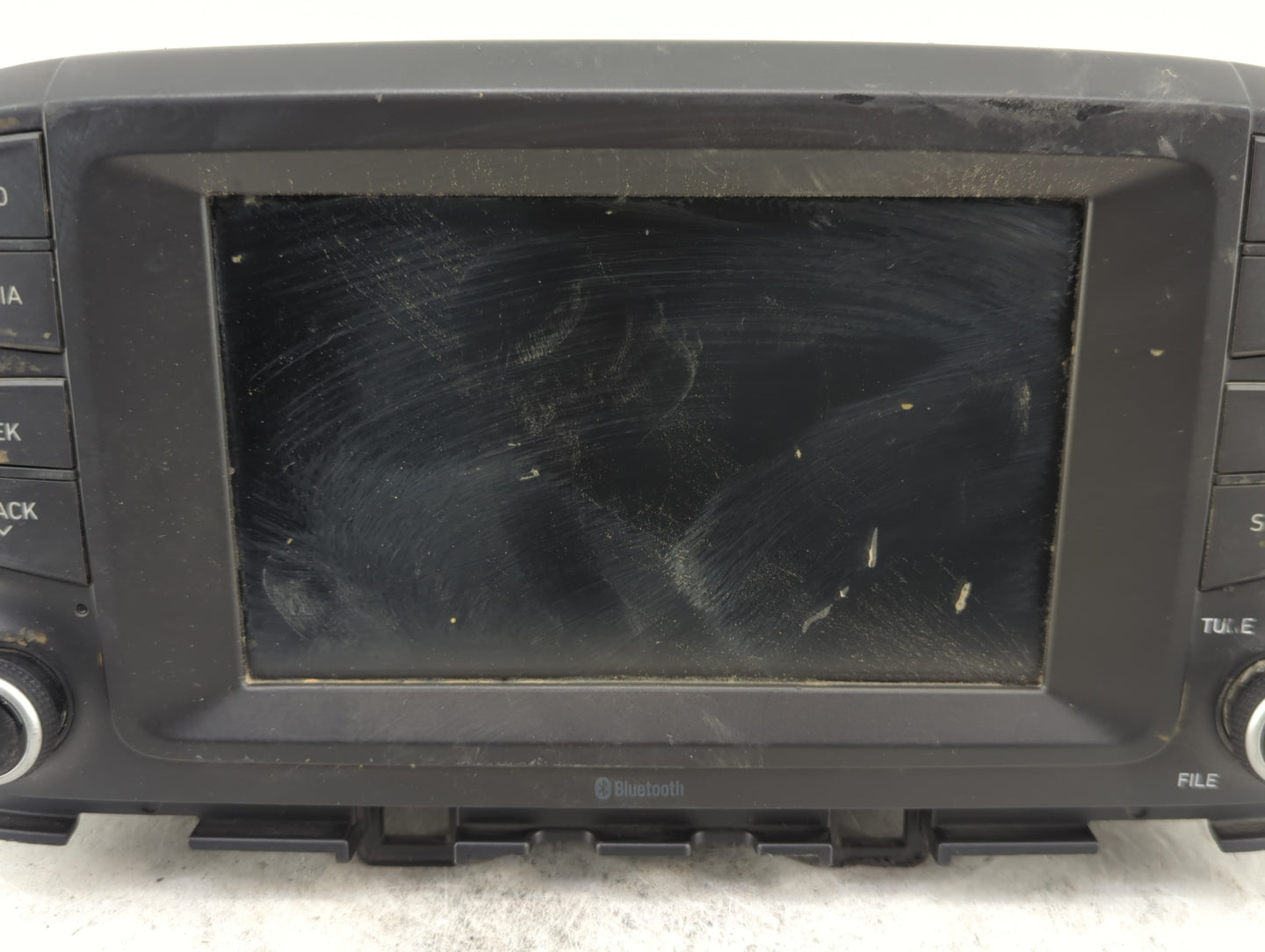 2018-2021 Hyundai Kona Radio AM FM Cd Player Receiver Replacement P/N:96160J9010TMT Fits Fits 2018 2019 2020 2021 OEM Used A