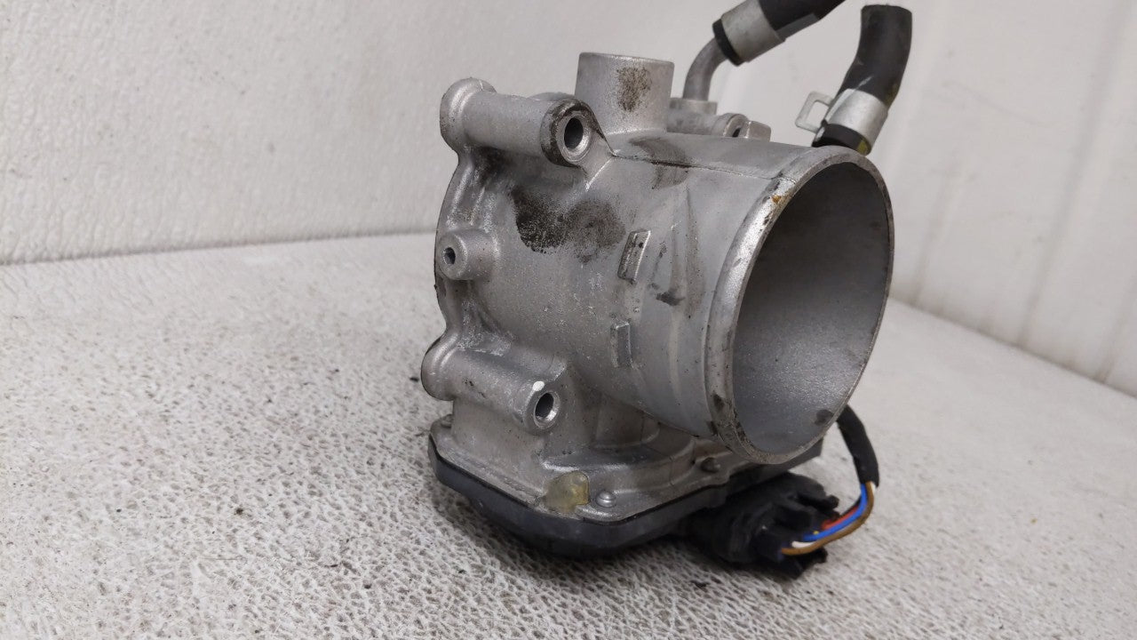 2018-2021 Hyundai Kona Throttle Body P/N:35100-2E400 35100-2E000 Fits Fits 2012 2013 2014 2015 2016 2018 2019 2020 2021 OEM 