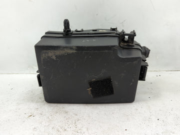 2018-2021 Hyundai Kona Fusebox Fuse Box Panel Relay Module P/N:91227-J9251 Fits Fits 2018 2019 2020 2021 OEM Used Auto Parts