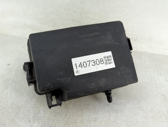 compare product 2018-2021 Hyundai Kona Fusebox Fuse Box Panel Relay Module P/N:91227-J9251 Fits Fits 2018 2019 2020 2021 OEM Used Auto Parts