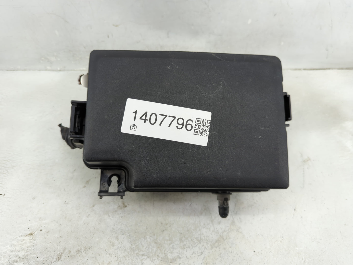2018-2021 Hyundai Kona Fusebox Fuse Box Panel Relay Module Fits Fits 2018 2019 2020 2021 OEM Used Auto Parts - Oemusedautopa