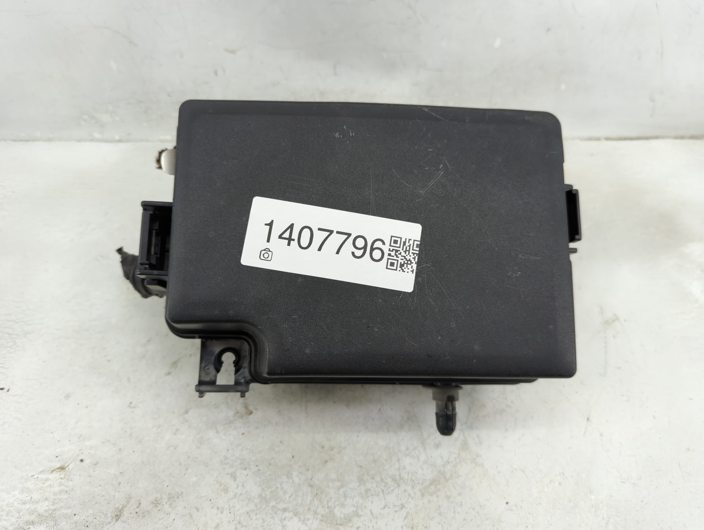 2018-2021 Hyundai Kona Fusebox Fuse Box Panel Relay Module Fits Fits 2018 2019 2020 2021 OEM Used Auto Parts - Oemusedautopa
