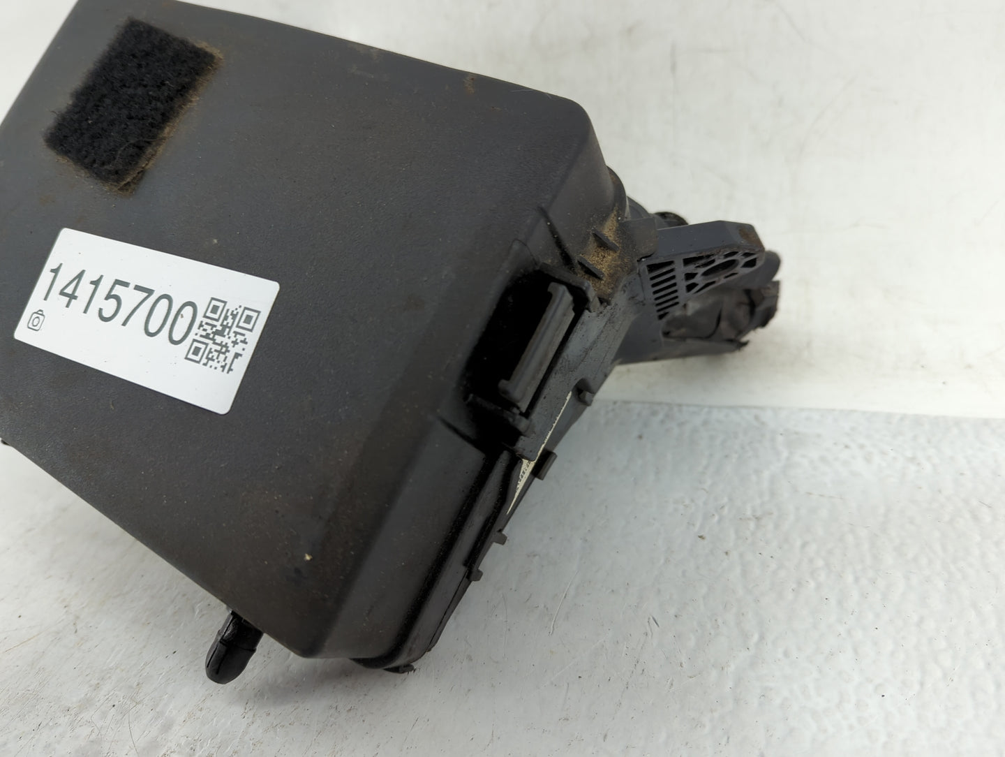 2018-2021 Hyundai Kona Fusebox Fuse Box Panel Relay Module P/N:91229 J9511 Fits Fits 2018 2019 2020 2021 OEM Used Auto Parts