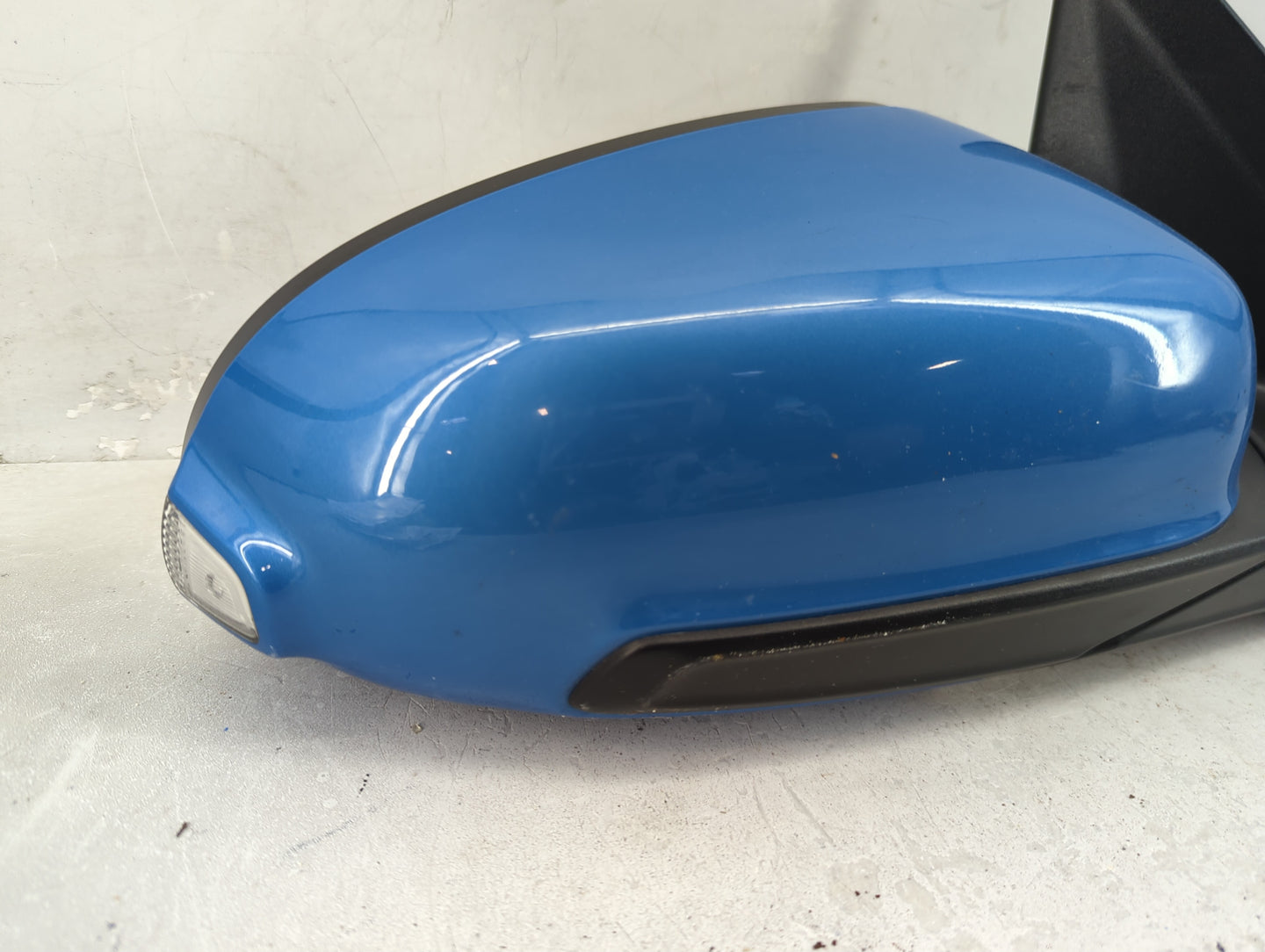 2018-2021 Hyundai Kona Passenger Side View Mirror - Right Door Mirror OEM Used - Oemusedautoparts1.com