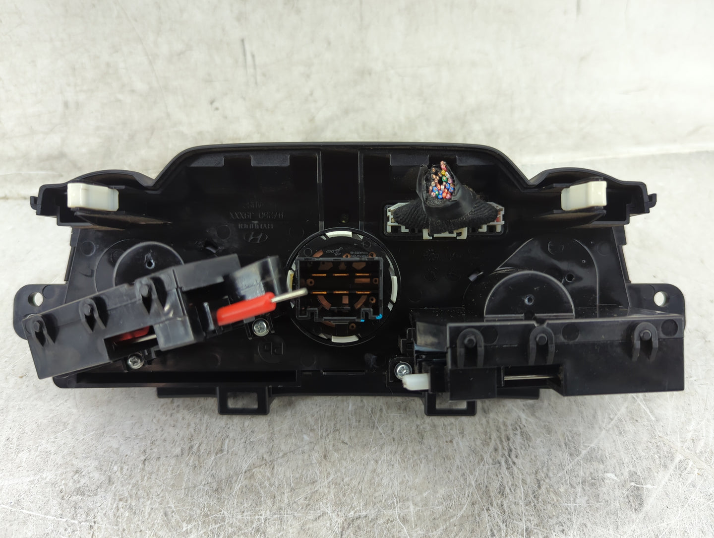 2018-2021 Hyundai Kona Climate Control Module Temperature AC/Heater Replacement P/N:97250-J9060 C20036-8060 Fits OEM Used Au