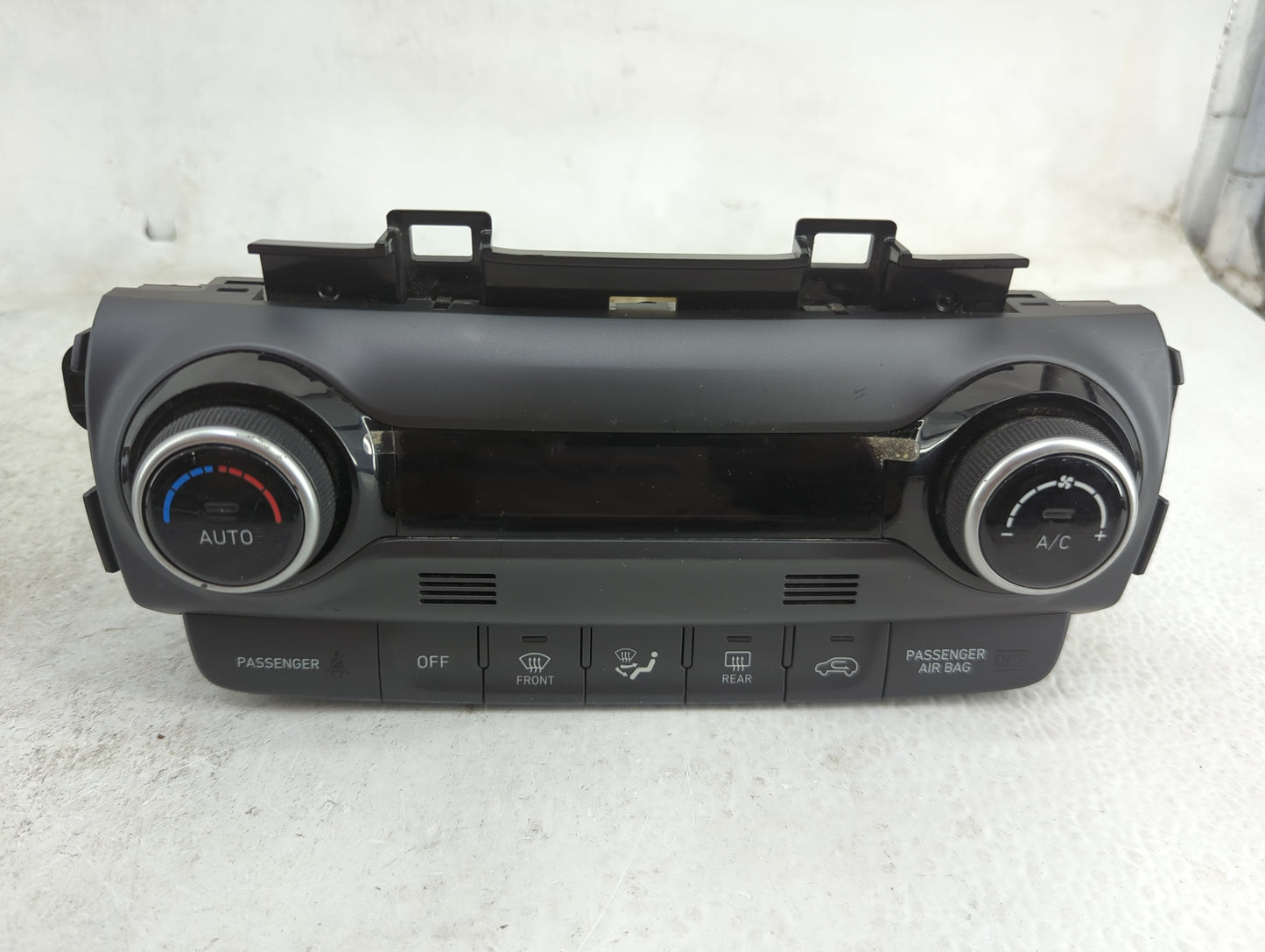 2018-2021 Hyundai Kona Climate Control Module Temperature AC/Heater Replacement P/N:C20036-7890 190221A038121041 Fits OEM Us