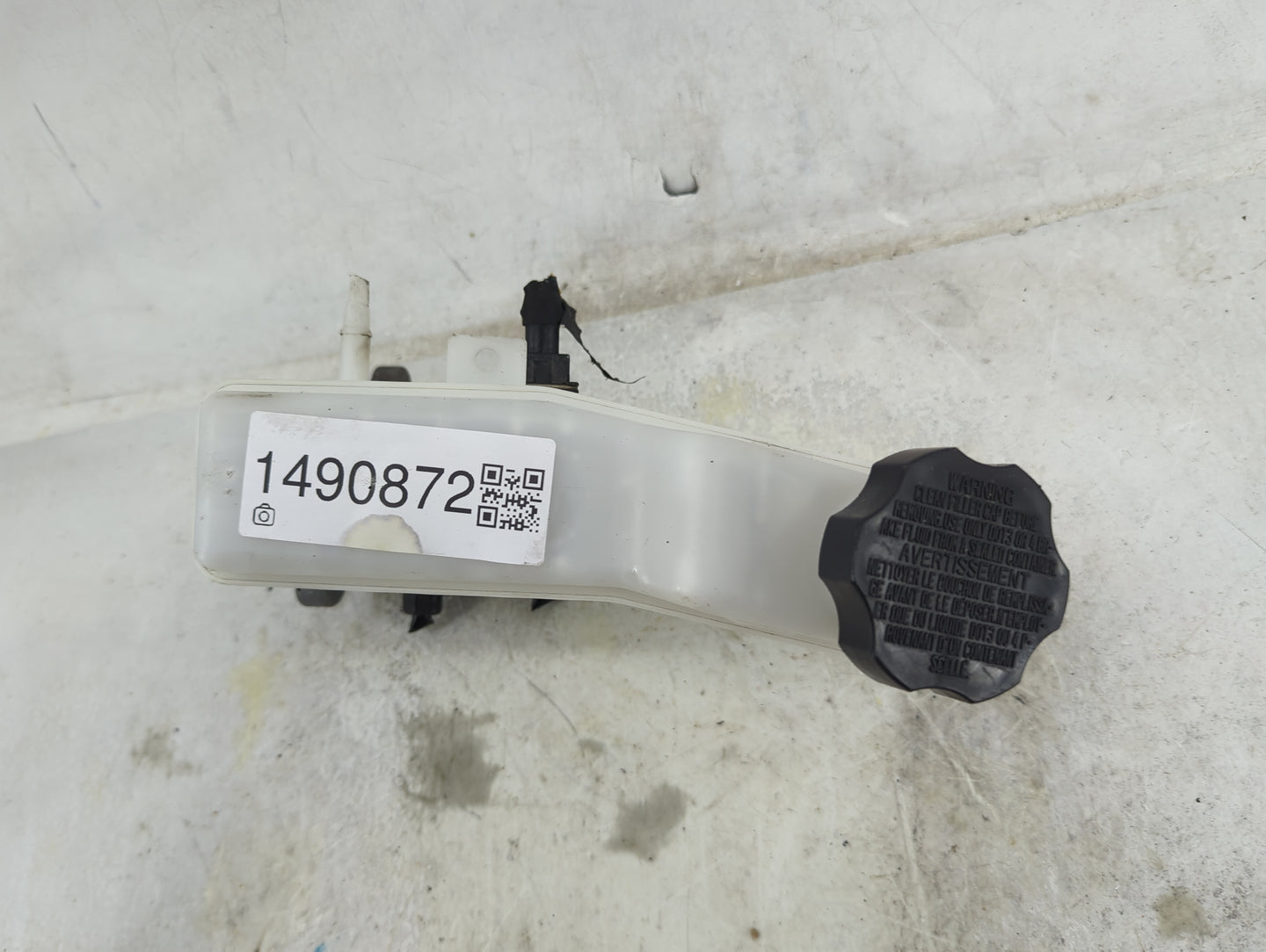 2018-2021 Hyundai Kona Brake Master Cylinder 1490872 - Oemusedautoparts1.com