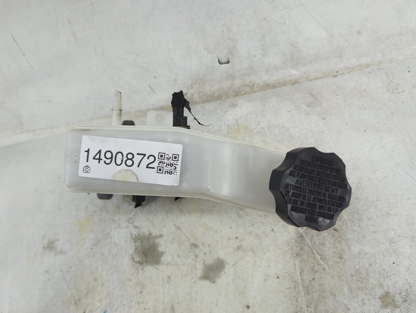 2018-2021 Hyundai Kona Brake Master Cylinder 1490872 - Oemusedautoparts1.com