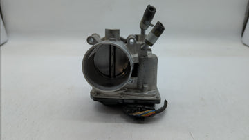 2018-2019 Hyundai Kona Throttle Body P/N:35100-2E400 Fits Fits 2012 2013 2014 2015 2016 2018 2019 OEM Used Auto Parts - Oemu