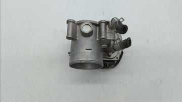 2018-2019 Hyundai Kona Throttle Body P/N:35100-2E400 Fits Fits 2012 2013 2014 2015 2016 2018 2019 OEM Used Auto Parts