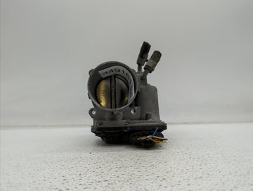 2018-2019 Hyundai Kona Throttle Body P/N:35100-2E400 35100-2E000 Fits Fits 2012 2013 2014 2015 2016 2018 2019 OEM Used Auto 