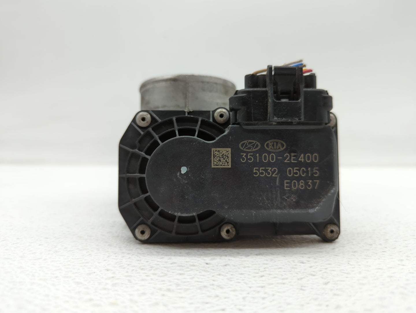 2018-2019 Hyundai Kona Throttle Body P/N:35100-2E400 35100-2E000 Fits Fits 2012 2013 2014 2015 2016 2018 2019 OEM Used Auto 