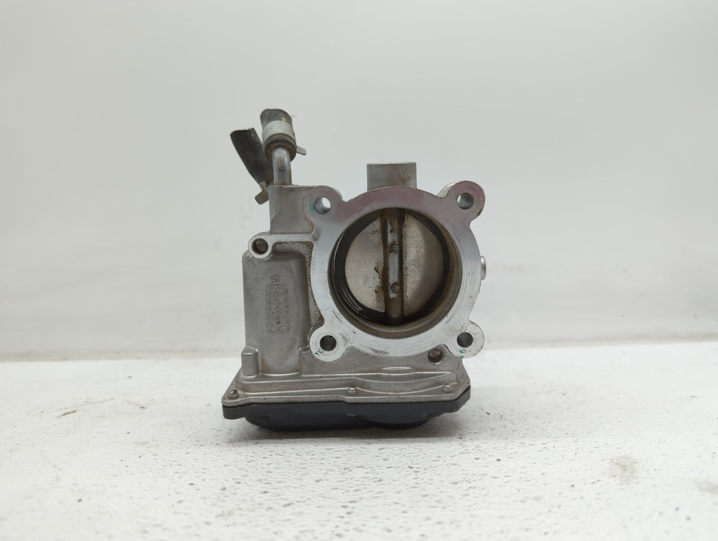 2018-2019 Hyundai Kona Throttle Body P/N:35100-2E400 35100-2E000 Fits Fits 2012 2013 2014 2015 2016 2018 2019 OEM Used Auto 
