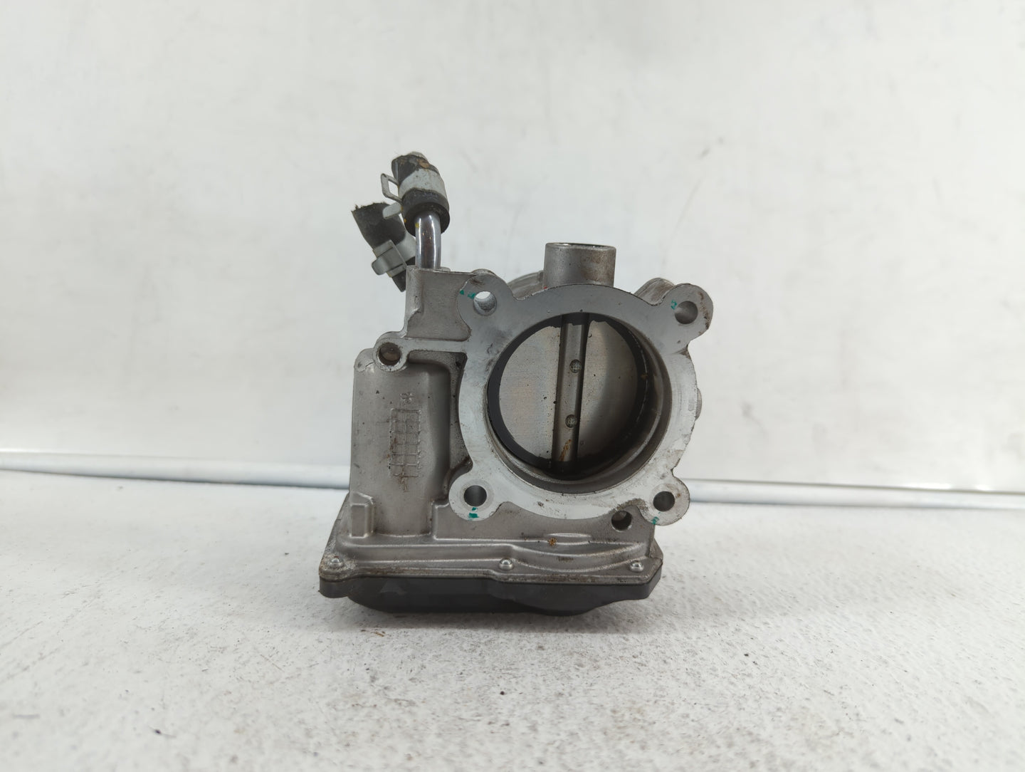 2018-2019 Hyundai Kona Throttle Body P/N:35100-2E400 35100-2E000 Fits Fits 2012 2013 2014 2015 2016 2018 2019 OEM Used Auto 