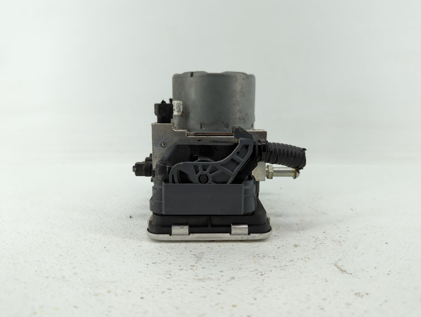 2018-2019 Hyundai Kona ABS Pump Control Module Replacement P/N:58900-J9100 Fits Fits 2018 2019 OEM Used Auto Parts - Oemused