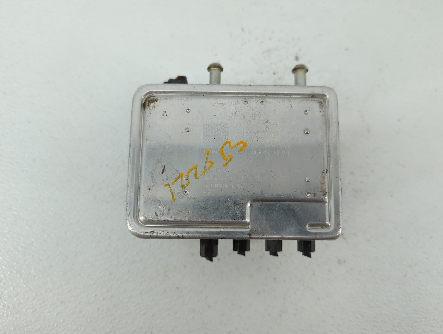 2018-2019 Hyundai Kona ABS Pump Control Module Replacement P/N:58900-J9100 Fits Fits 2018 2019 OEM Used Auto Parts - Oemused