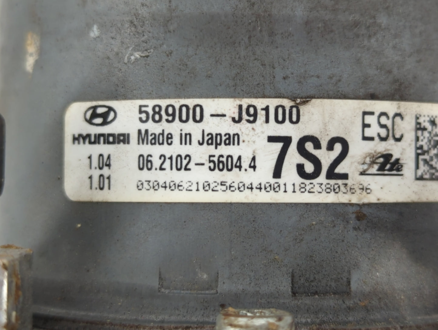 2018-2020 Hyundai Kona ABS Pump Control Module Replacement P/N:58900-J9100 58900-J9000 Fits Fits 2018 2019 2020 OEM Used Aut