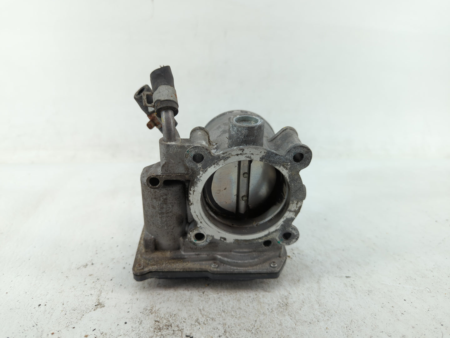 2018-2021 Hyundai Kona Throttle Body P/N:35100-2E400 35100-2E000 Fits Fits 2012 2013 2014 2015 2016 2018 2019 2020 2021 OEM 