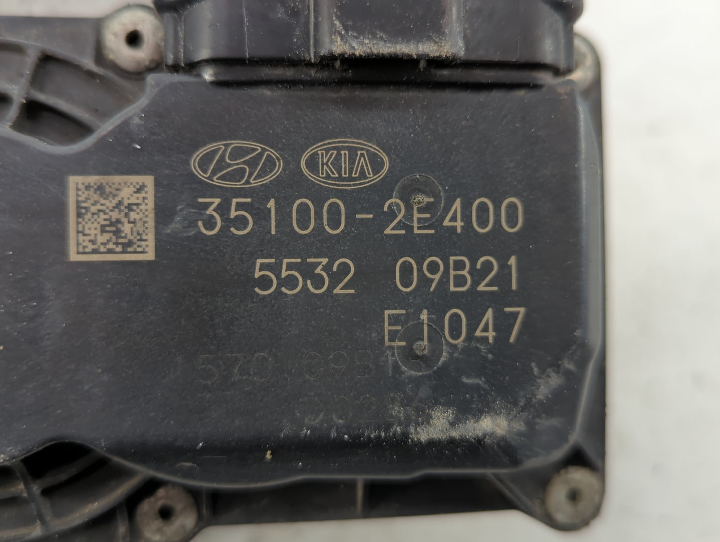 2018-2021 Hyundai Kona Throttle Body P/N:35100-2E400 35100-2E000 Fits Fits 2012 2013 2014 2015 2016 2018 2019 2020 2021 OEM 