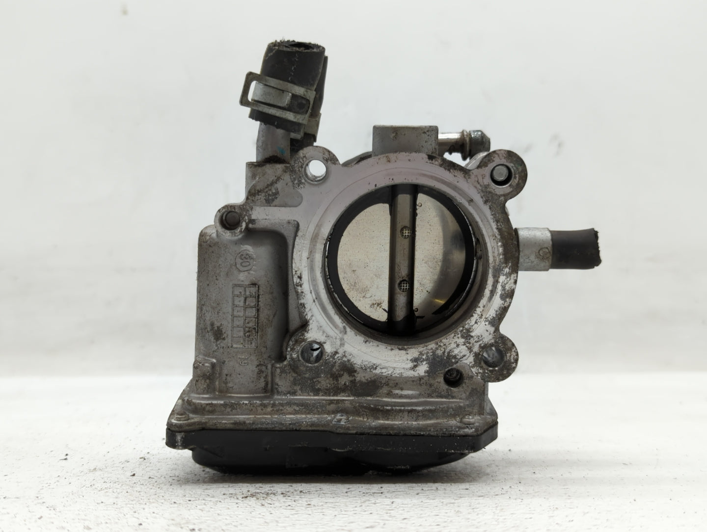 2018-2021 Hyundai Kona Throttle Body P/N:35100-2B340 Fits Fits 2015 2016 2017 2018 2019 2020 2021 2022 OEM Used Auto Parts -