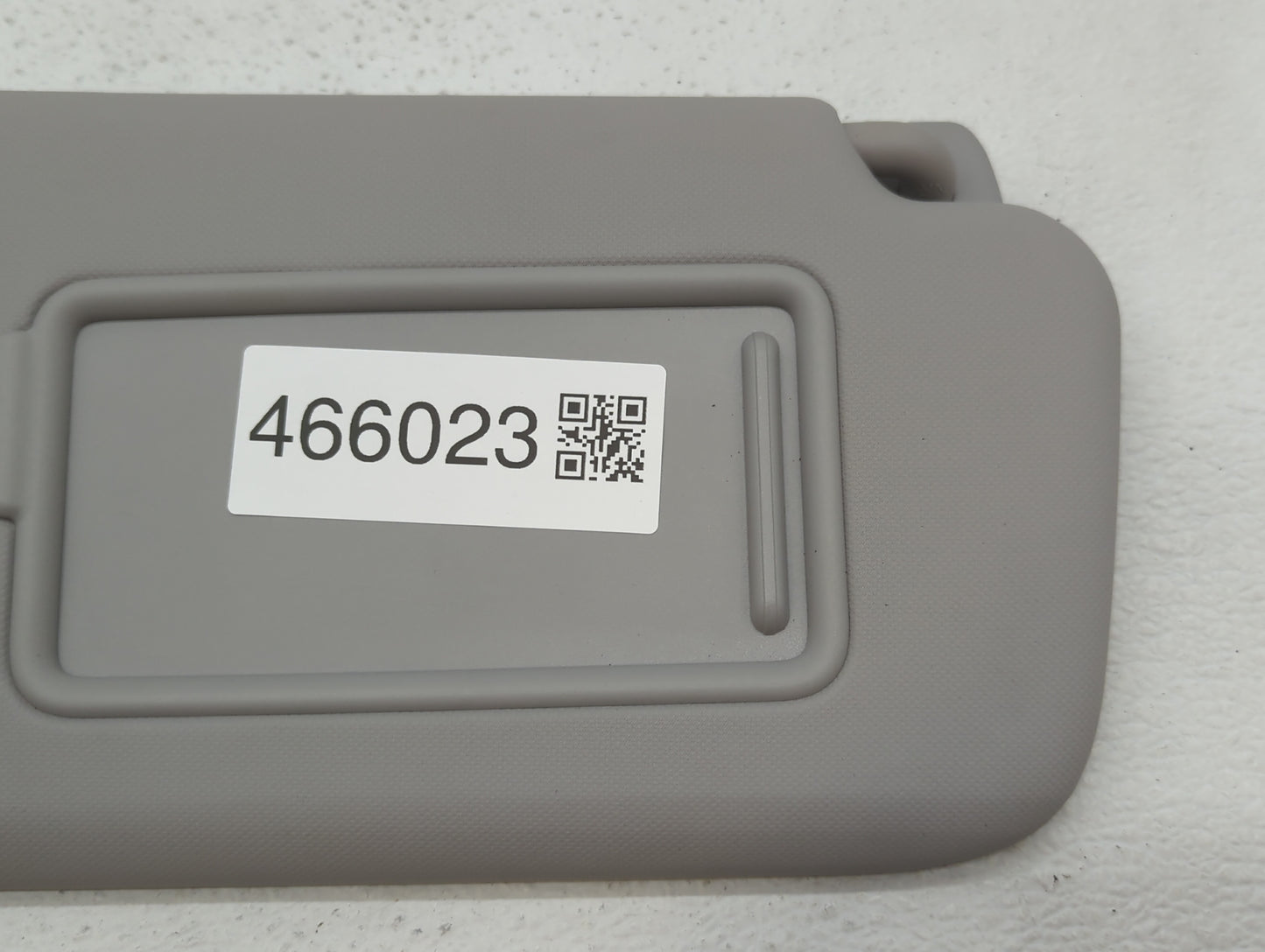 2018-2021 Hyundai Kona Sun Visor Shade Replacement Passenger Right Mirror Fits Fits 2018 2019 2020 2021 OEM Used Auto Parts 