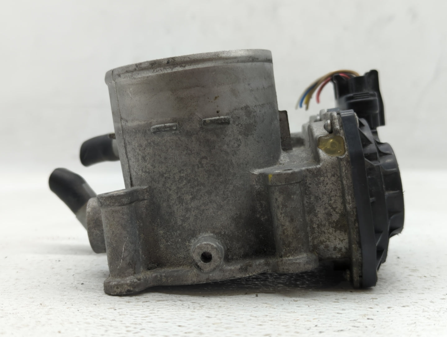 2018-2021 Hyundai Kona Throttle Body P/N:35100-2E400 Fits Fits 2012 2013 2014 2015 2016 2018 2019 2020 2021 OEM Used Auto Pa